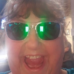 Meet your Posher, Pamela